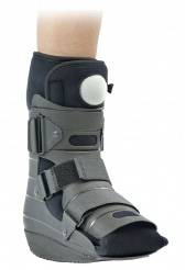 Botte de marche courte ou longue pour fracture ou suite à un plâtre à  Toulon proche de Marseille - ORTHO MEDICAL SANTE