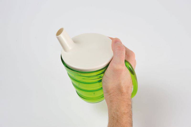 Tasse ergonomique pour l'aide a l'autonomie à Carnoules proche de Cuers