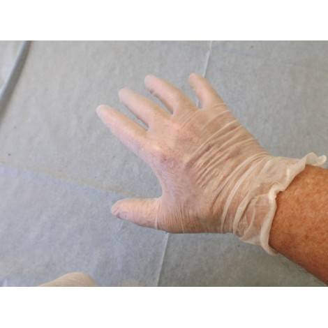 gants à usage unique pour soins sur Carnoules près de Fréjus