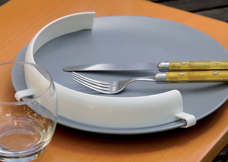 Rebord d'assiette droit pour faciliter le quotidien à Carnoules proche de Cuers