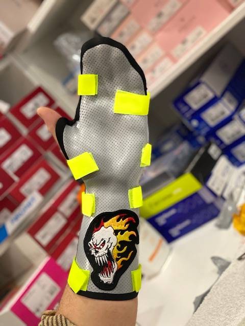 Orthèses thermo-moulée faites sur mesure par notre orthopédiste-orthésiste lors d'un rendez-vous sur Toulon, Solliès-Pont et Carnoules dans le Var