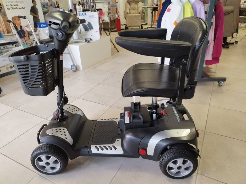 Scooter avec Fonction marche avant et arrière sur Solliès-Pont près de Belgentier
