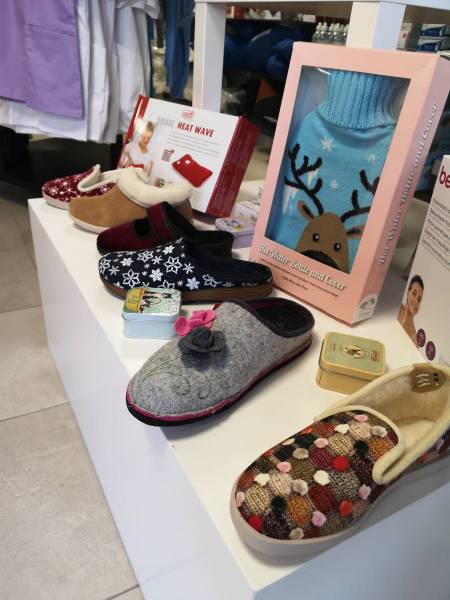 Pantoufles chaudes pour hiver sur Toulon dans le Var près de l'hôpital sainte Musse