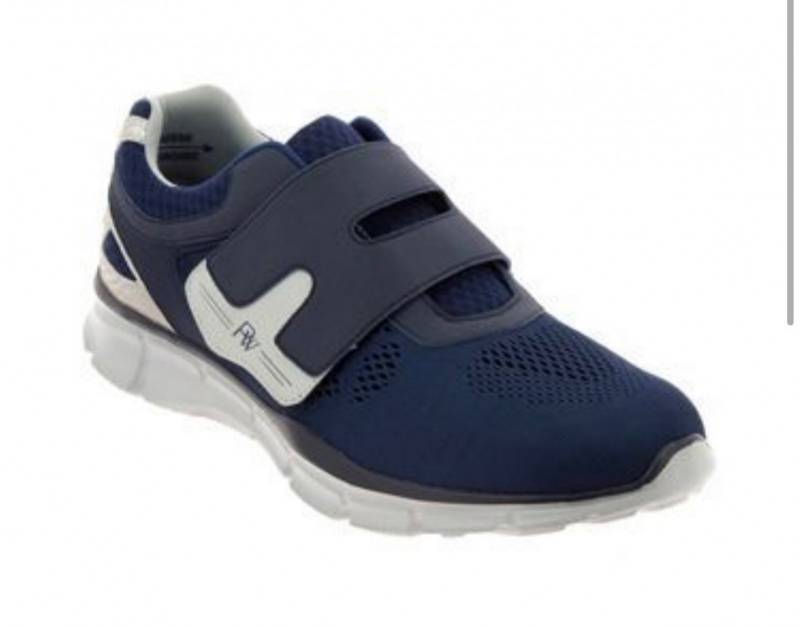 chaussures orthopédiques type basket sur Solliès-pont et carnoules près de belgentier dans le var