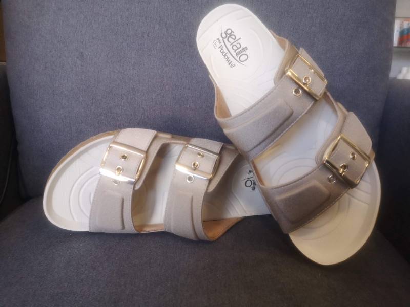 Chaussure de confort tongue et claquette à Cuers proche de Cuers