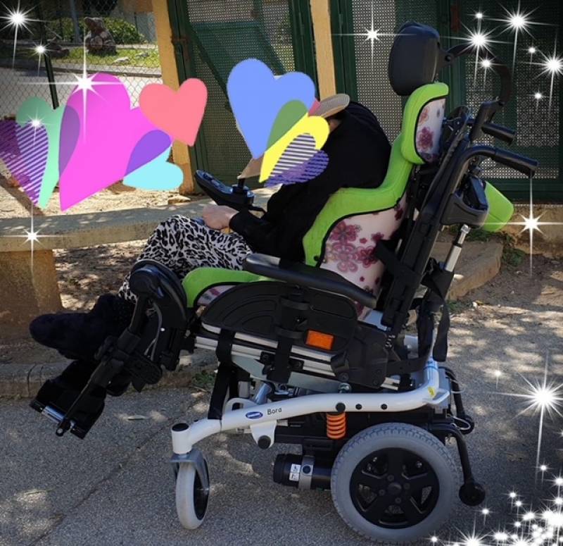 Venez choisir un fauteuil roulant électrique adapté et sur mesure dans le 83 près de Hyères