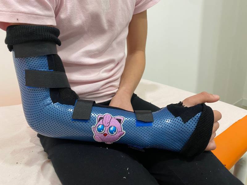 Attelle médicale personnalisable et faite sur mesure pour nourrisson, enfant et adulte sur Toulon, Solliès-Pont et Carnoules dans le Var