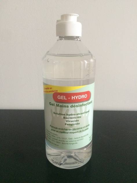 gel hydroalcoolique avec bec verseur sur Carnoules près de Lorgues