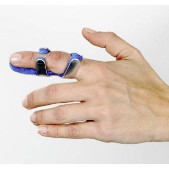 Attelle grenouille pour fracture du doigt à Carnoules proche de Toulon