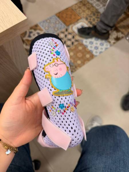 Spécialiste du métatarsus varus chez l’enfant à Toulon, Ortho Médical Santé propose des solutions orthopédiques adaptées et sur mesure.