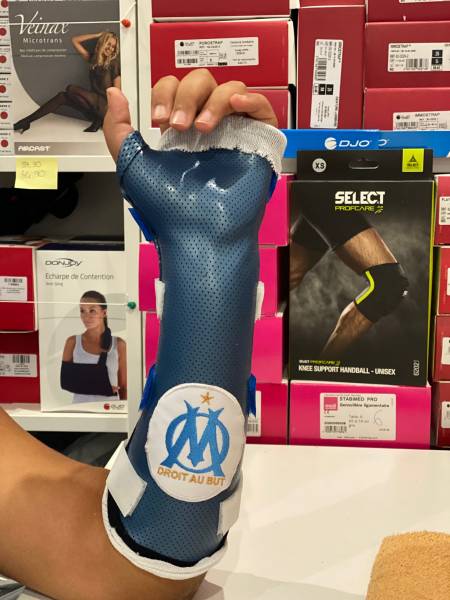 Attelle thermoformée sur mesure personnalisable sur Toulon, Solliès-Ville et Carnoules dans le Var près des Urgences de l'Hôpital de Hyeres
