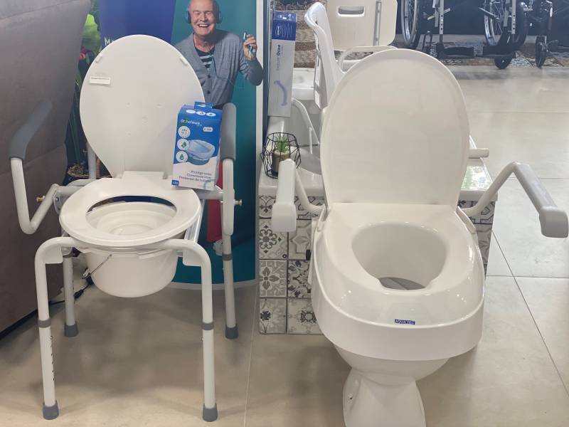 Siège pivotant de bain pour baignoire pour personne âgée à Pierrefeu proche de Cuers