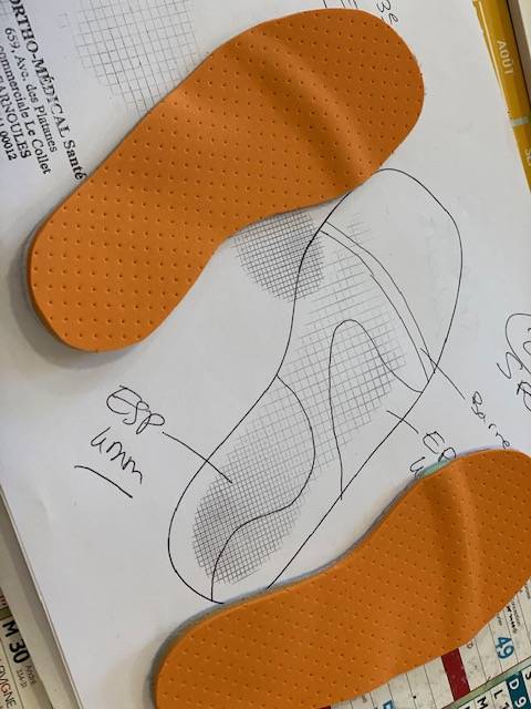 semelles orthopédiques sur mesure pour adulte sur Carnoules dans le 83