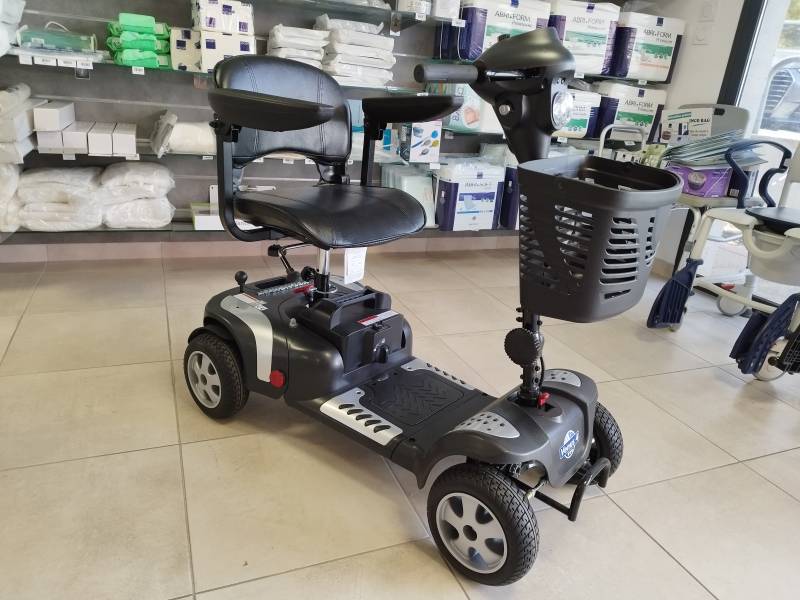 scooter électrique pour personnes âgées ou à mobilité réduite sur Carnoules près de Brignoles
